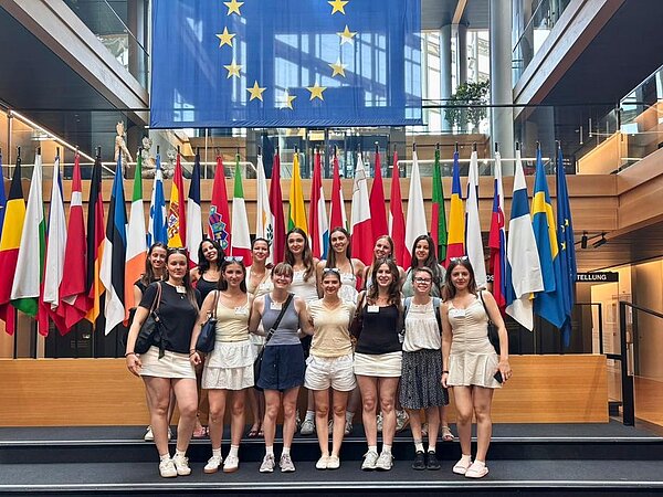 Sozialkunde-Leistungskurs beim Besuch des Europäischen Parlaments in Straßburg